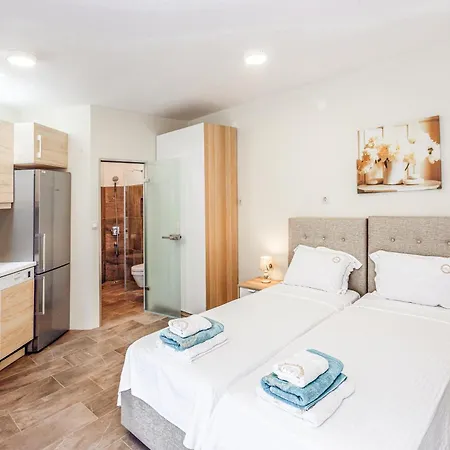 A&a Luxury Vilă