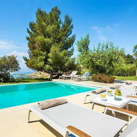 Vilă A&a Luxury Nikiti (Sithonia)
