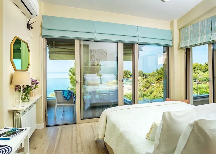 A&a Luxury Villa *